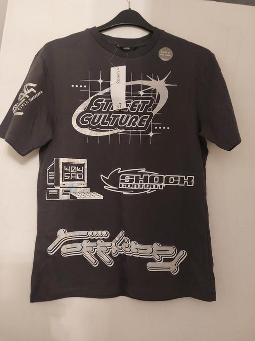 Buy & Sell Widnes Halton - Photos for New boys tshirt