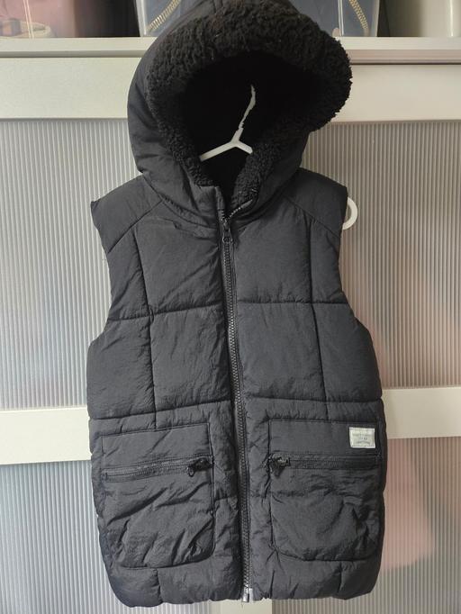 Buy & Sell Weston Point Halton - Photos for Age 4-5 GEORGE boys black gilet