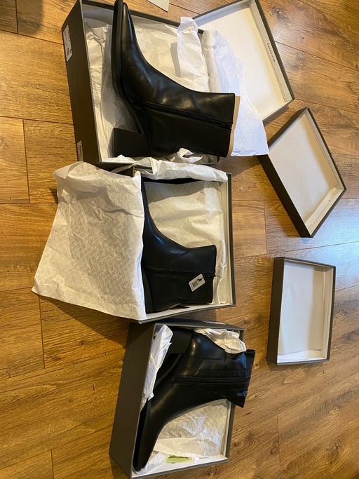 Buy & Sell Essex Colchester - Photos for Woman Boots