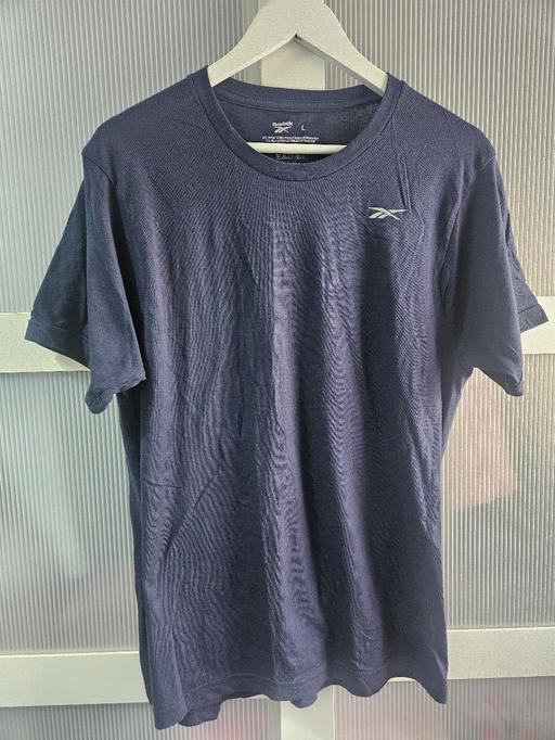 Buy & Sell Halton Weston Point - Watford - Photos for Size L REEBOK navy tshirt