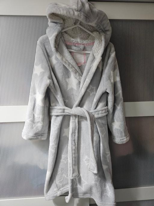 Buy & Sell Weston Point Halton - Photos for Age 5-6 girls dressing gown