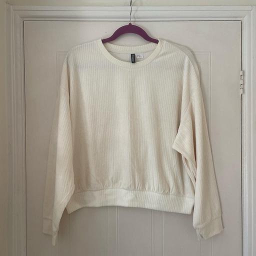 Buy & Sell West Midlands Solihull - Photos for H&M cream velour loungewear top - sz XL