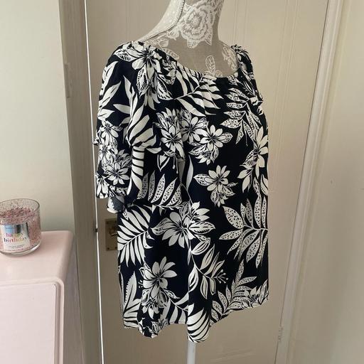 Buy & Sell Catherine-De-Barnes Solihull - Photos for Florence & Fred smock Bardot top - size 18.