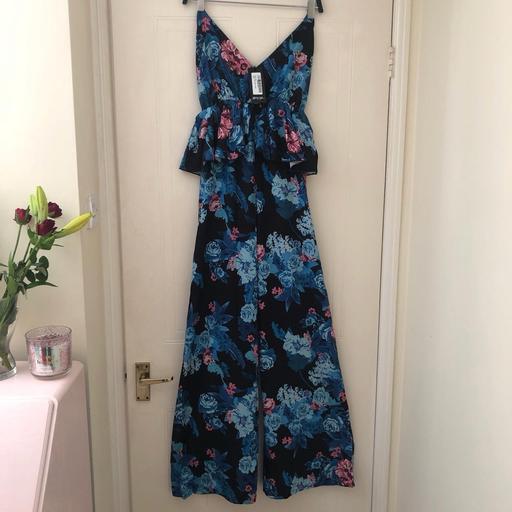 Buy & Sell Catherine-De-Barnes Solihull - Photos for Nasty Gal Floral wide leg jumpsuit - sz 8 .