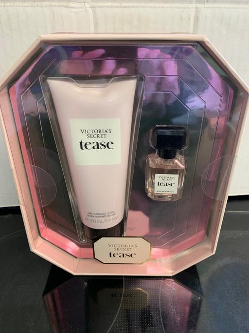 Buy & Sell West Midlands Walsall - Photos for Victoria’s secret gift set