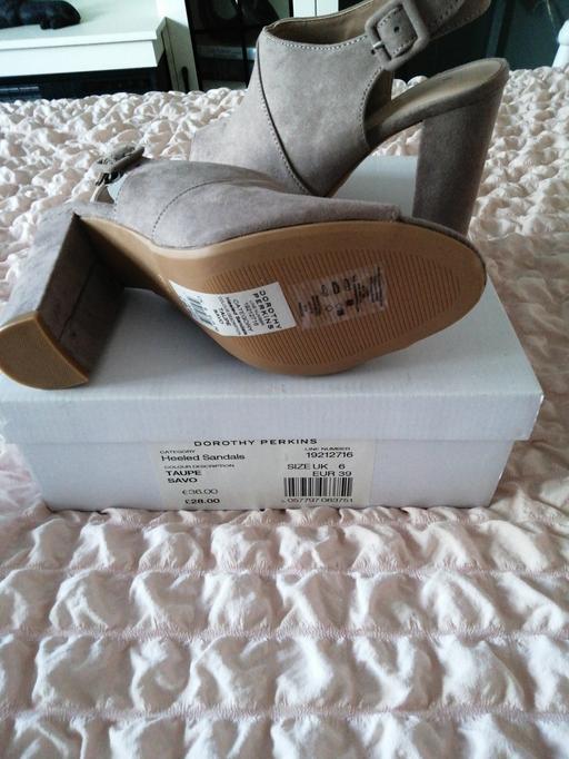 Buy & Sell West Midlands Wolverhampton - Photos for ladies size *6* (Dorothy Perkins)