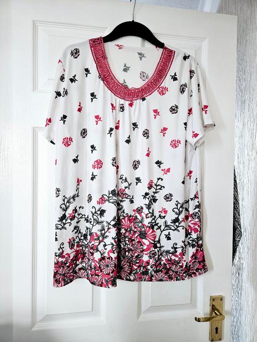 Buy & Sell South Yorkshire Doncaster - Photos for Top, size 18.