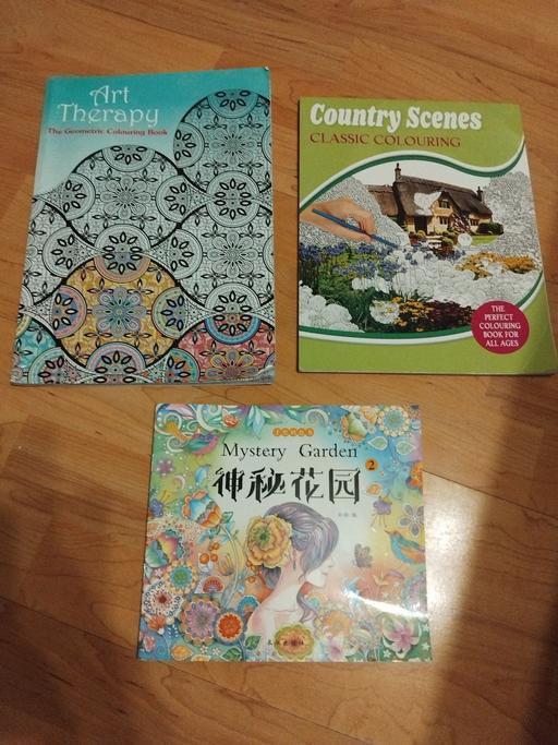 Buy & Sell West Midlands Wolverhampton - Photos for 3 Colour Books.