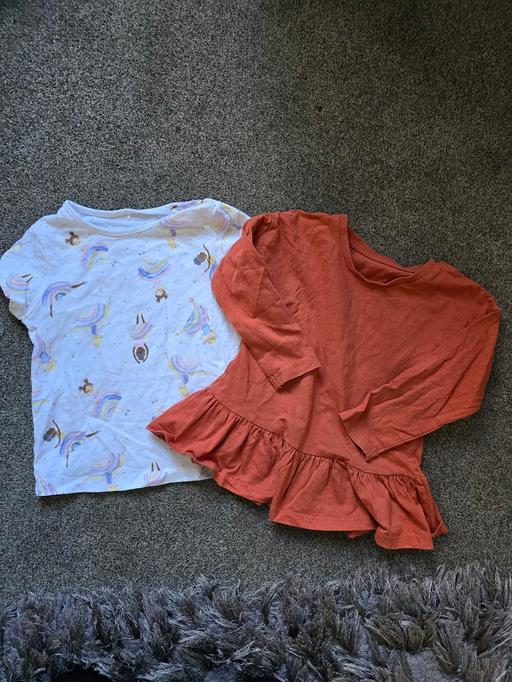 Buy & Sell West Midlands Sandwell - Photos for 2 girls tops - age 2/3 years