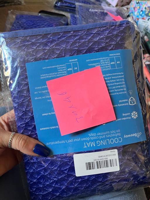 Buy & Sell West Midlands Wolverhampton - Photos for Pet cooling mats
