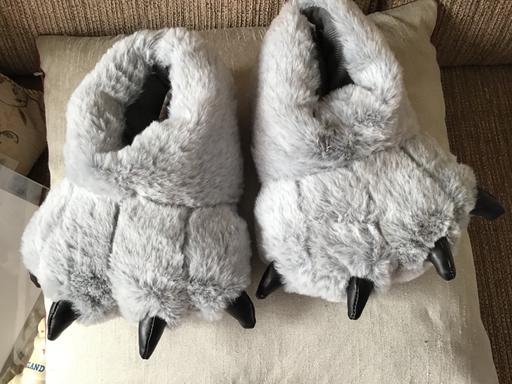 Buy & Sell West Midlands Wolverhampton - Photos for Boys slippers size 13-1