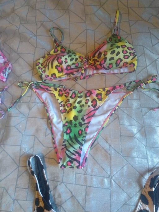 Buy & Sell Kent Sevenoaks - Photos for colourful bikini