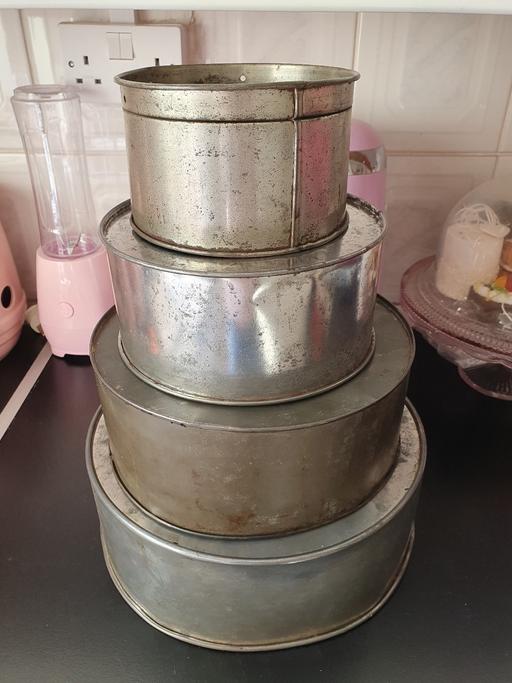 Buy & Sell West Midlands Dudley - Photos for wedding cake baking tins set x 4