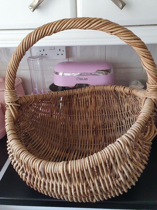 Buy & Sell West Midlands Dudley - Photos for very large vintage basket