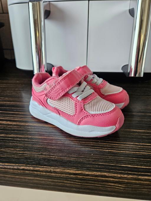Buy & Sell Staffordshire Stoke-on-Trent - Photos for Girls Trainers size 5