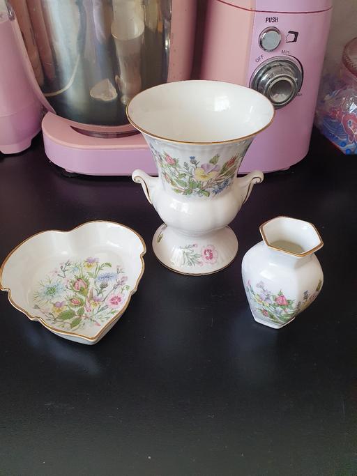 Buy & Sell West Midlands Dudley - Photos for aynsley China vase set x 3 pieces