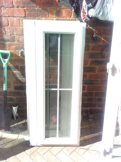 Buy & Sell West Midlands Wolverhampton - Photos for pair of small windows come as a pair