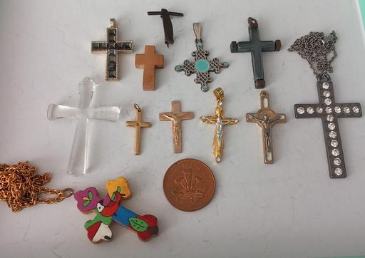 Buy & Sell Thatto Heath Saint Helens - Photos for collection of crucifix Cross jewellery