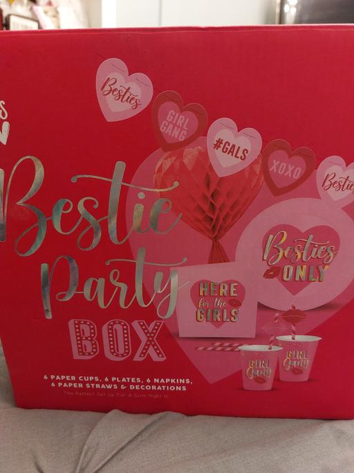 Buy & Sell Halton Widnes - WA88 - Photos for girls night in party box