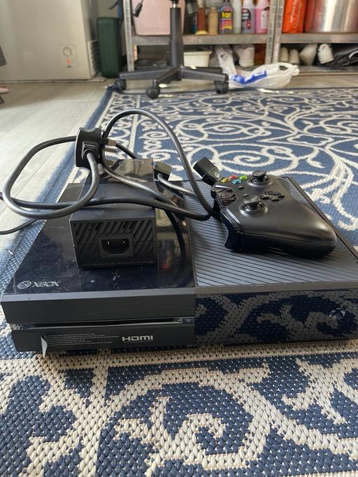 Buy & Sell East London Little Ilford - East London - Photos for Xbox one console with controller and games