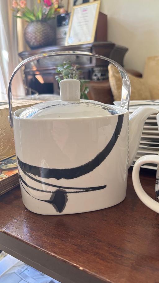 Buy & Sell South East London Croydon - Photos for Royal Fine China - tea set