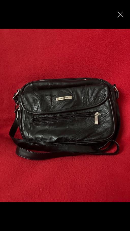 Buy & Sell West Midlands Sandwell - Photos for Ladies Black Handbag