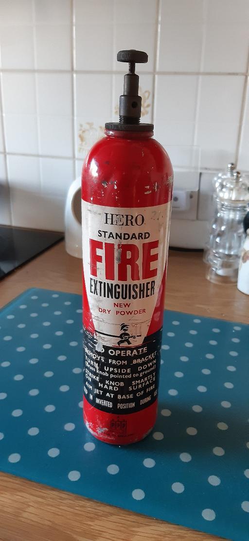 Buy & Sell South East London Bromley - Photos for Vintage Fire Extinguisher!