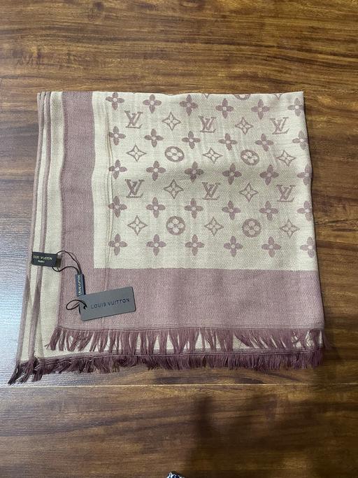 Buy & Sell South West London Richmond upon Thames - Photos for LOUIS VUITTON Vintage shawl/scarf