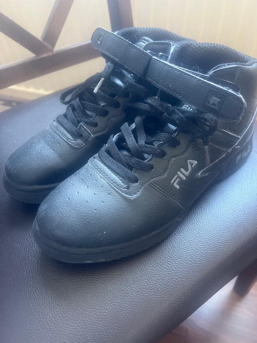 Buy & Sell South East London Woolwich - South East London - Photos for Fila trainers size 5 1/2