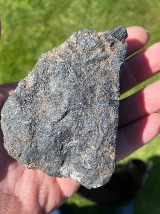 Buy & Sell Staffordshire South Staffordshire - Photos for Black Tourmaline 326 grams Wednesbury