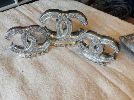 Buy & Sell South East London Thamesmead - South East London - Photos for 3 matching ornaments