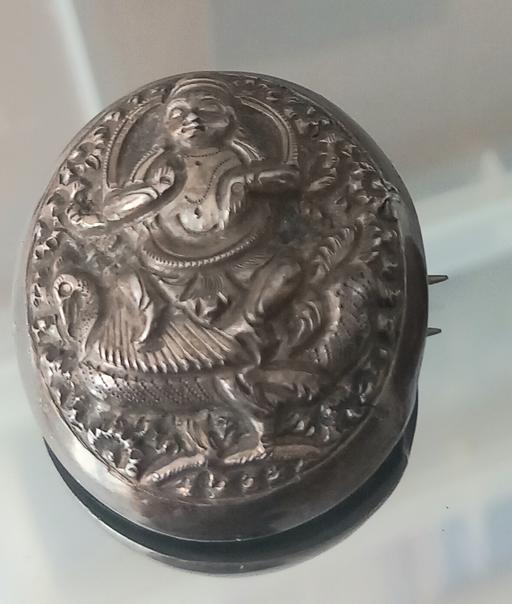 Buy & Sell Thatto Heath Saint Helens - Photos for antique anglo Indian repousse brooch