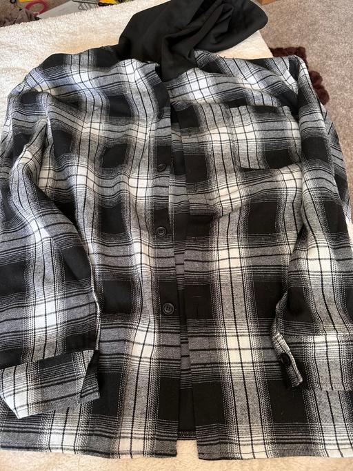 Buy & Sell South East London Thamesmead - South East London - Photos for Boys shirt age 15