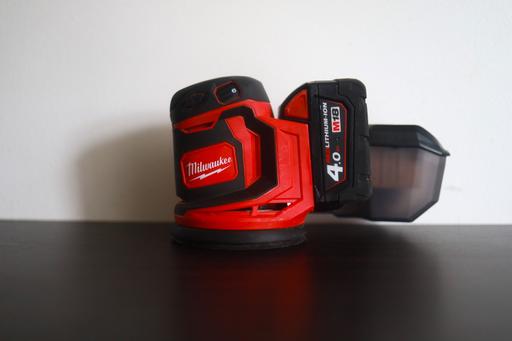 Buy & Sell South East London Croydon - Photos for milwaukee orbital sander +battery 4ah 18v