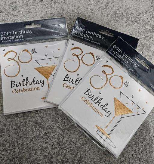 Buy & Sell Halton Weston Point - Watford - Photos for 🌟NEW🌟 30th birthday invites