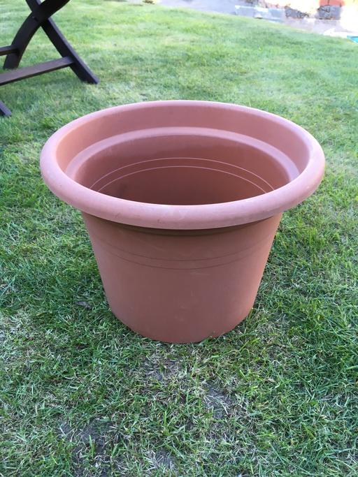 Buy & Sell West Midlands Walsall - Photos for Plant Pot