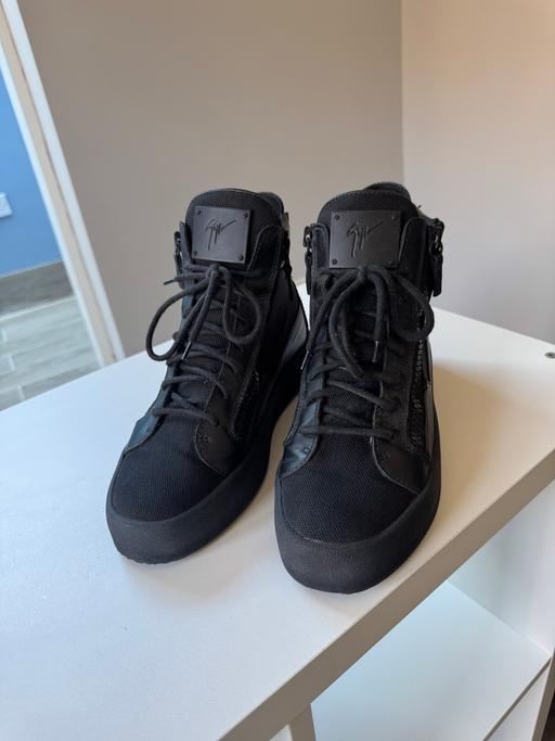 Buy & Sell Bexley Barnehurst - Bexley - Photos for Giuseppe black trainers