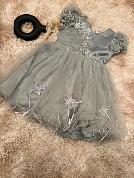 Buy & Sell Central London Millbank - Central London - Photos for Party wear frogs