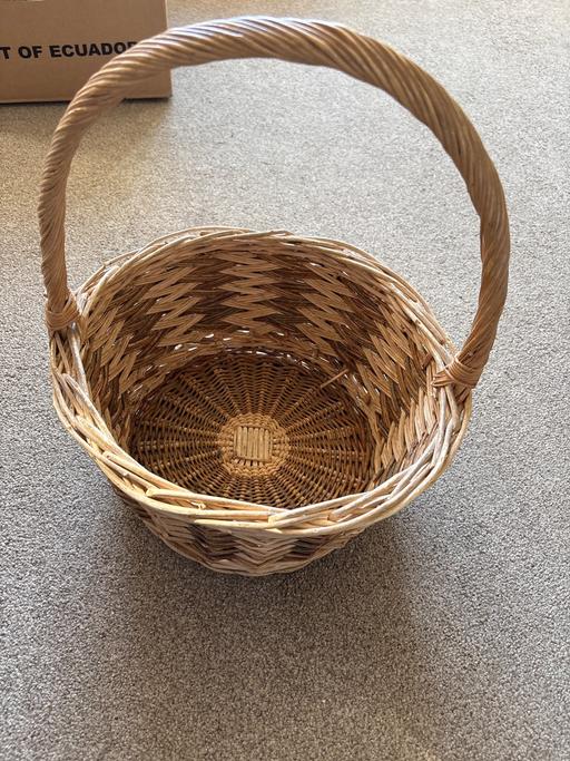 Buy & Sell West Midlands Birmingham - Photos for Lovely sturdy wicker basket