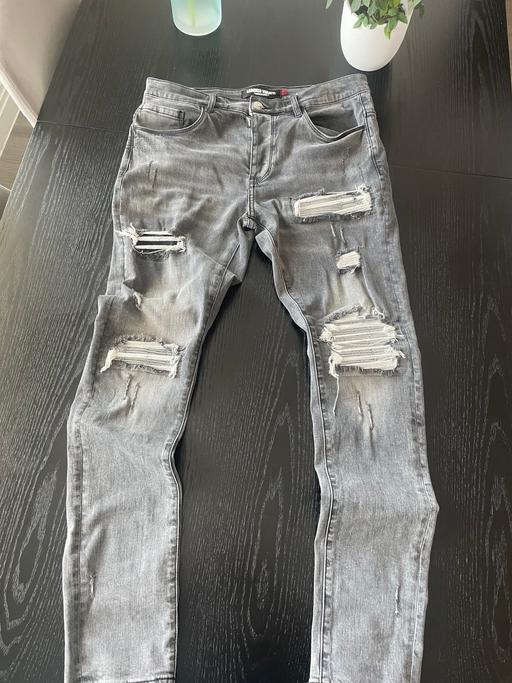 Buy & Sell Buckinghamshire Aylesbury - HP21 - Photos for Grey Lorenzo Veratti slim fit ripped jeans