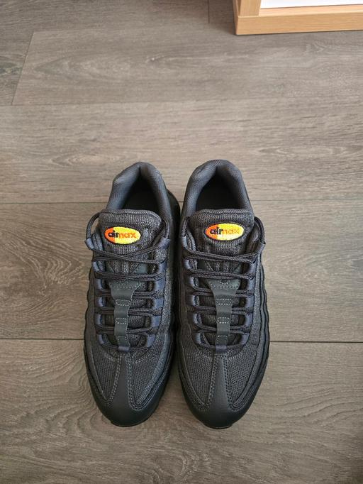 Buy & Sell Merseyside Liverpool - Photos for 110 trainers men's