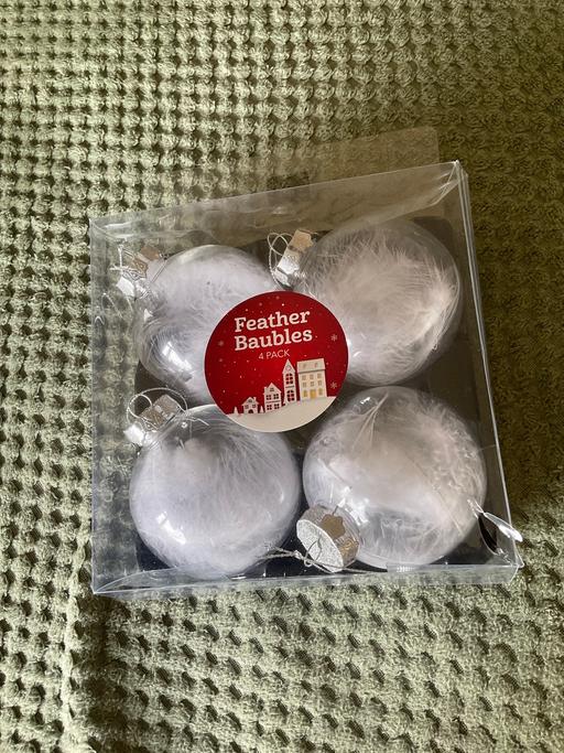 Buy & Sell West Midlands Sandwell - Photos for 4 feather Baubles