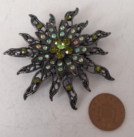 Buy & Sell Thatto Heath Saint Helens - Photos for huge Rhinestone gemstone brooch