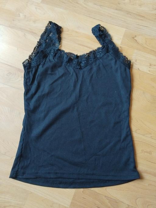 Buy & Sell West Midlands Wolverhampton - Photos for Vest Top S.