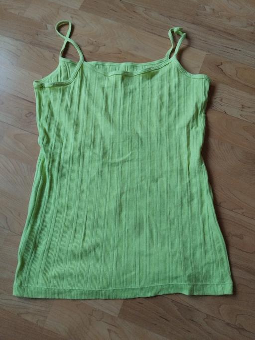 Buy & Sell West Midlands Wolverhampton - Photos for Vest Top 12.