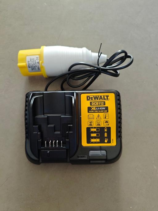 Buy & Sell Central London Aldgate - Central London - Photos for DeWalt charger 110V