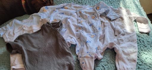 Buy & Sell Radcliffe Bury - Photos for bodysuits and vests newborn