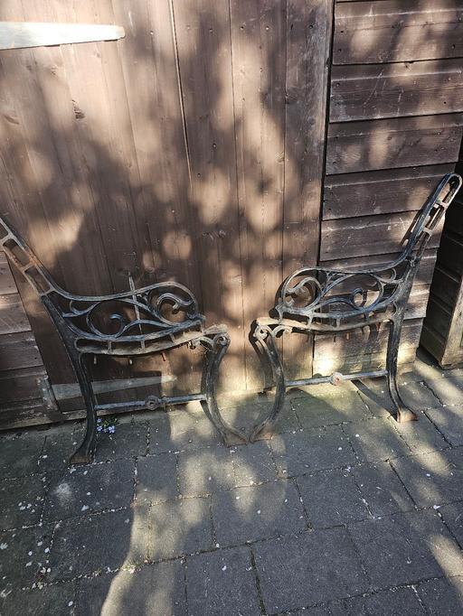 Buy & Sell West Midlands Dudley - Photos for SMALL CAST IRON BENCH ENDS