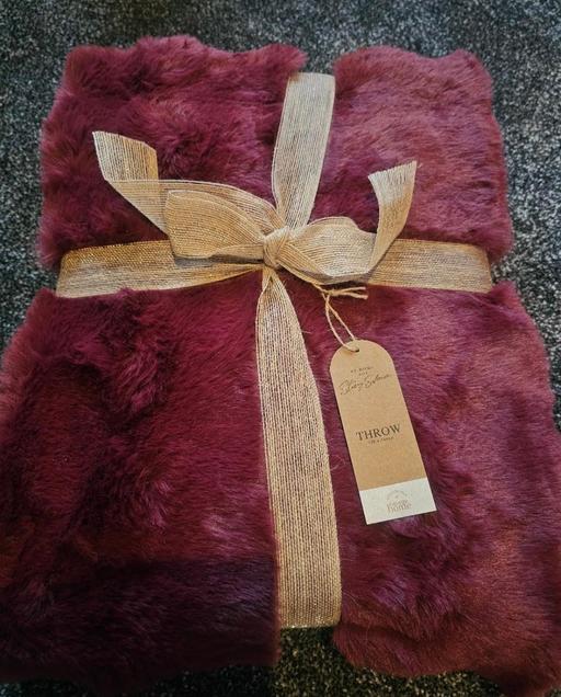 Buy & Sell Merseyside Knowsley - Photos for Fur Throw