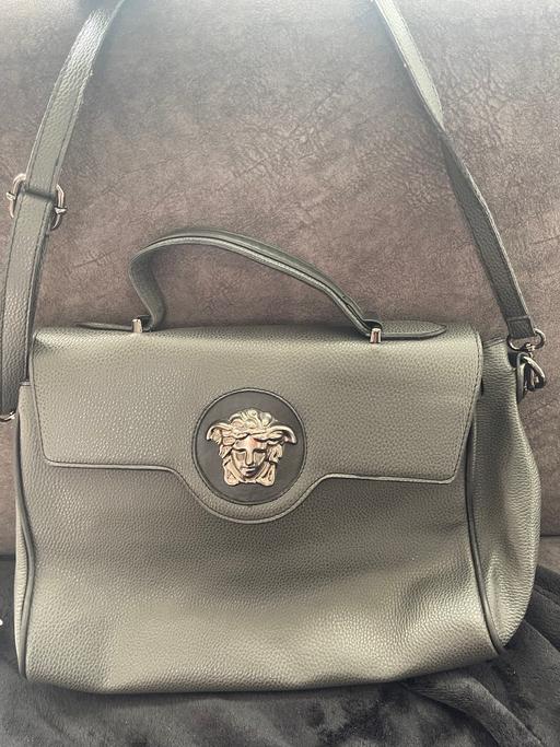 Buy & Sell South West London Wandsworth - Photos for Greyish Versache Purse